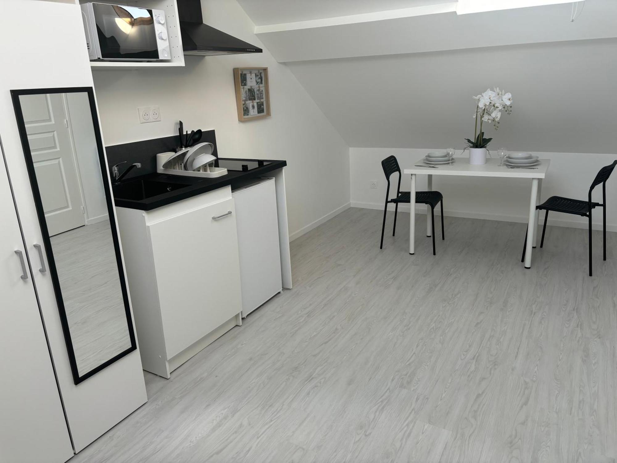 Apartment Le Peronne-5 *